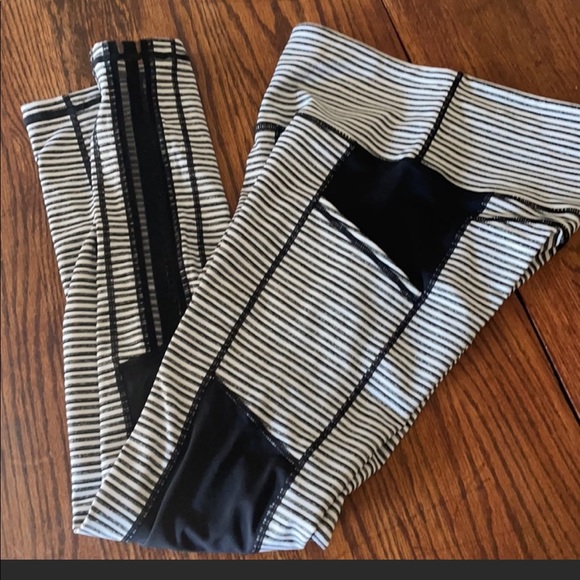 EUC Striped Legging and Bra Set - Picture 4 of 7